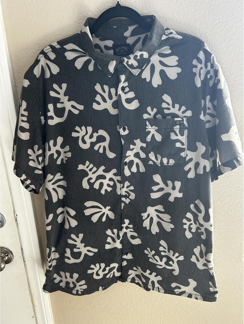 Billabong Coral Gardeners Adventure Division XL Short Sleeve Shirt